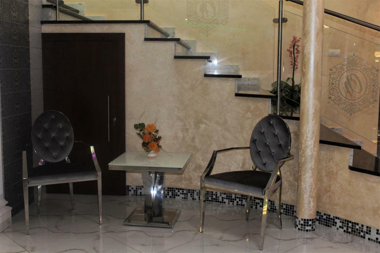 Hotel Chio Ważec Zewnętrze zdjęcie